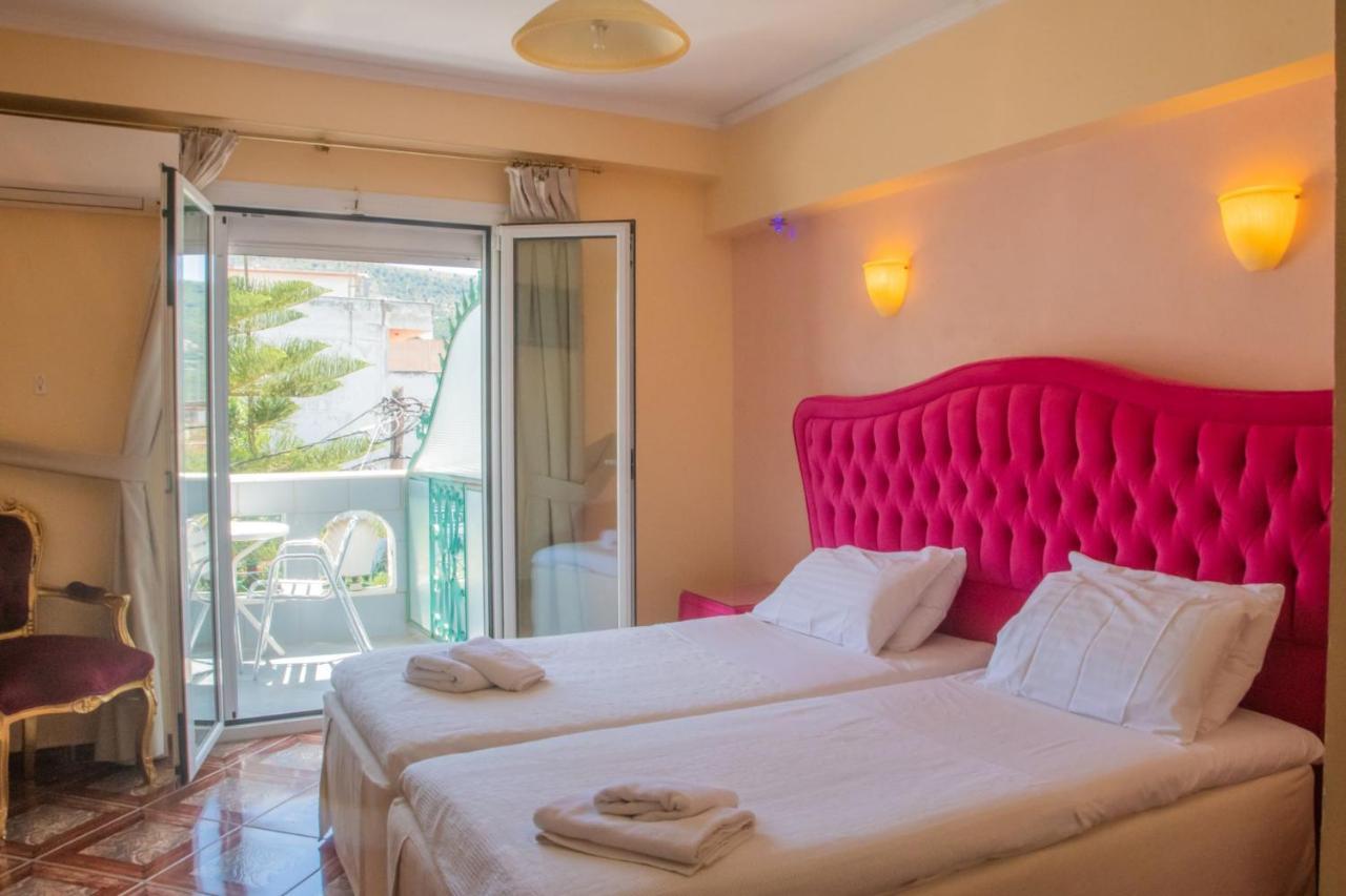 Hotel Astoria Igoumenitsa Bagian luar foto