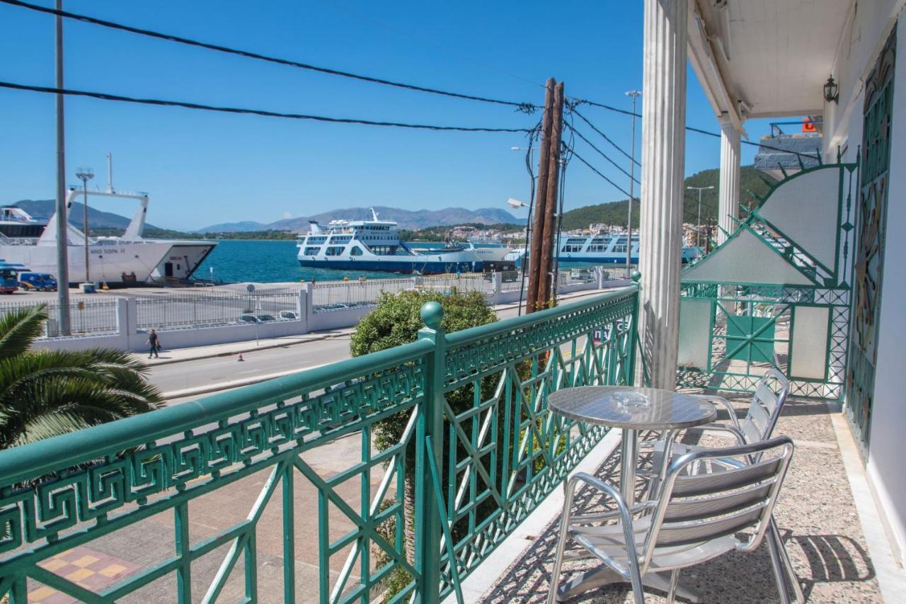 Hotel Astoria Igoumenitsa Bagian luar foto