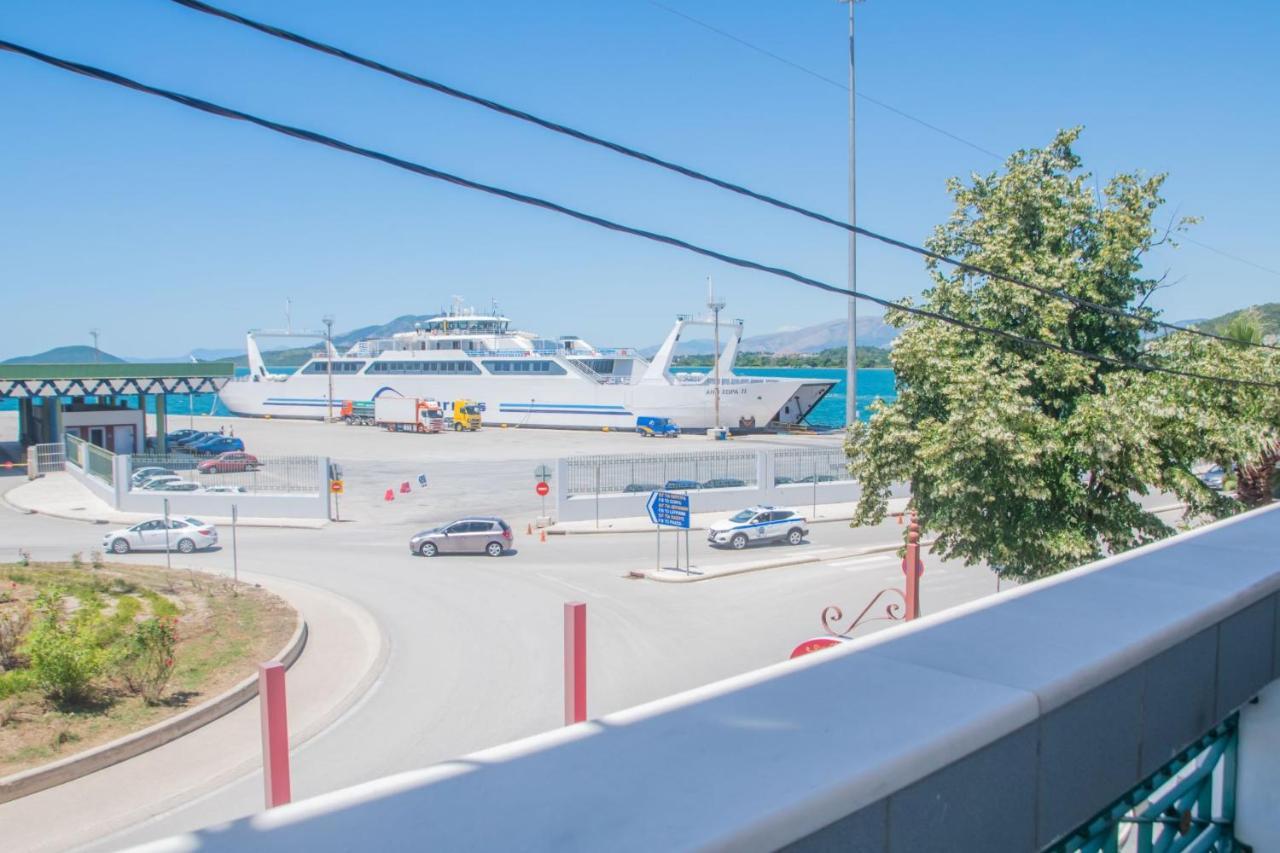 Hotel Astoria Igoumenitsa Bagian luar foto