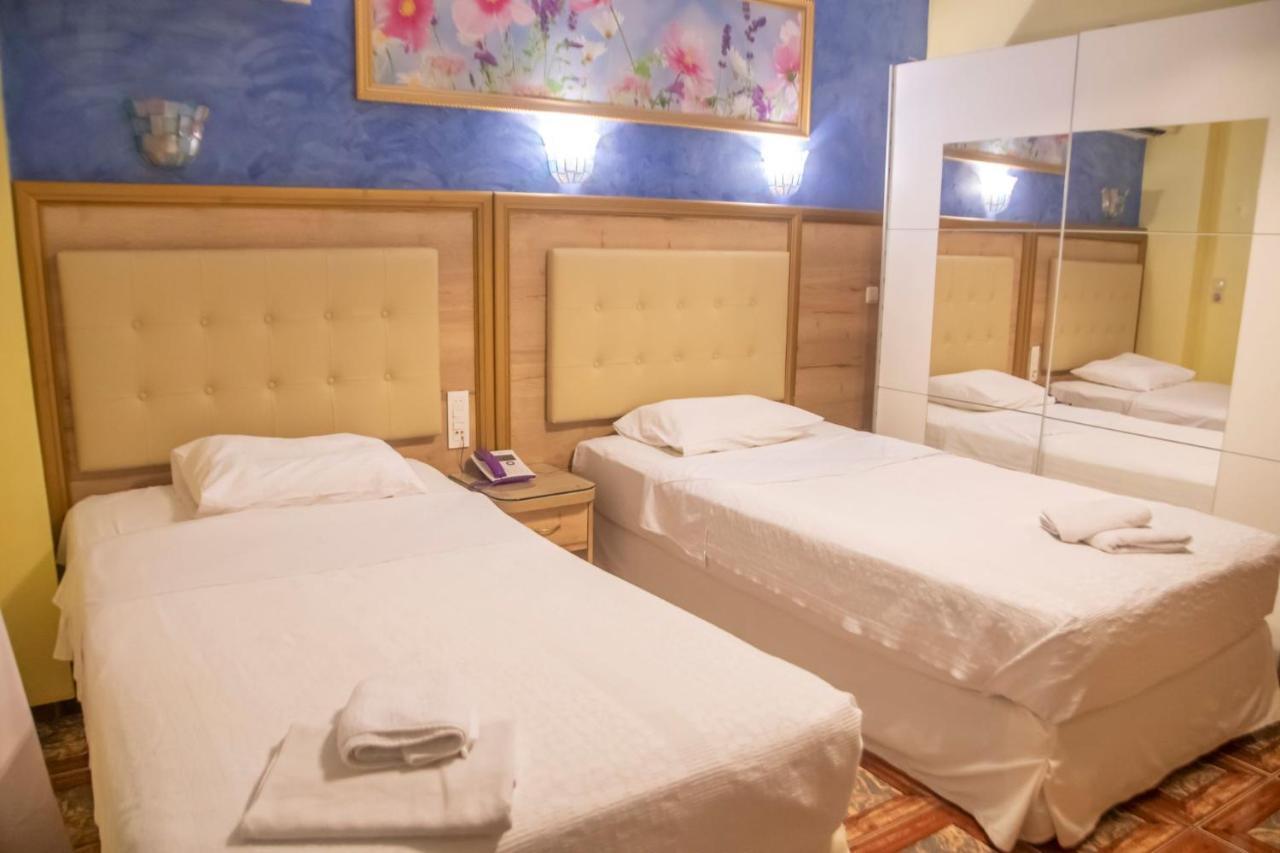 Hotel Astoria Igoumenitsa Bagian luar foto