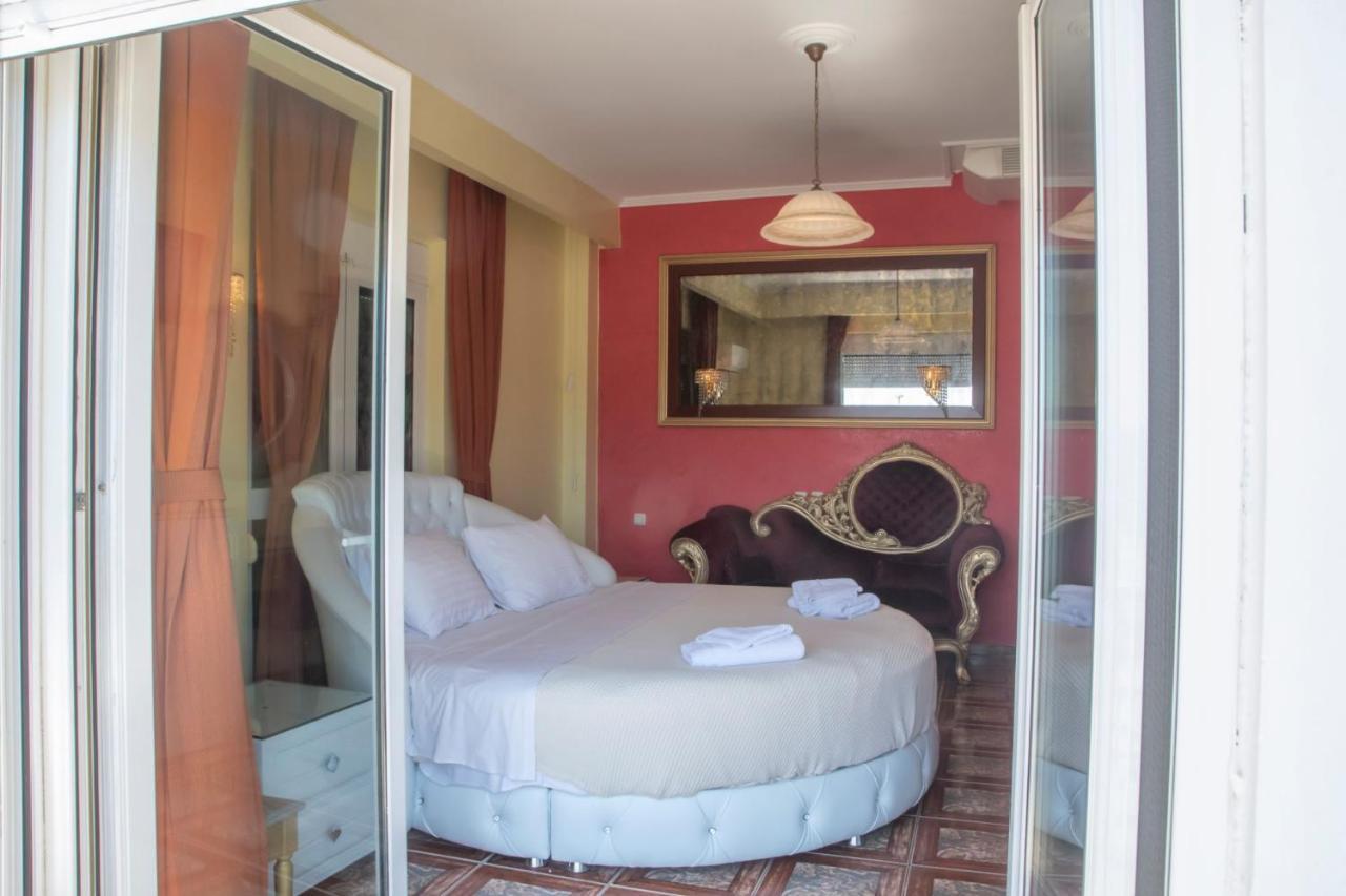 Hotel Astoria Igoumenitsa Bagian luar foto