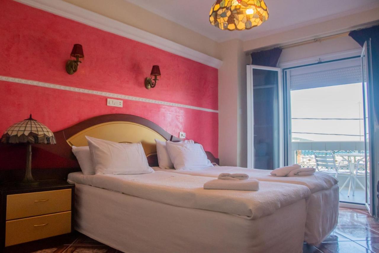 Hotel Astoria Igoumenitsa Bagian luar foto