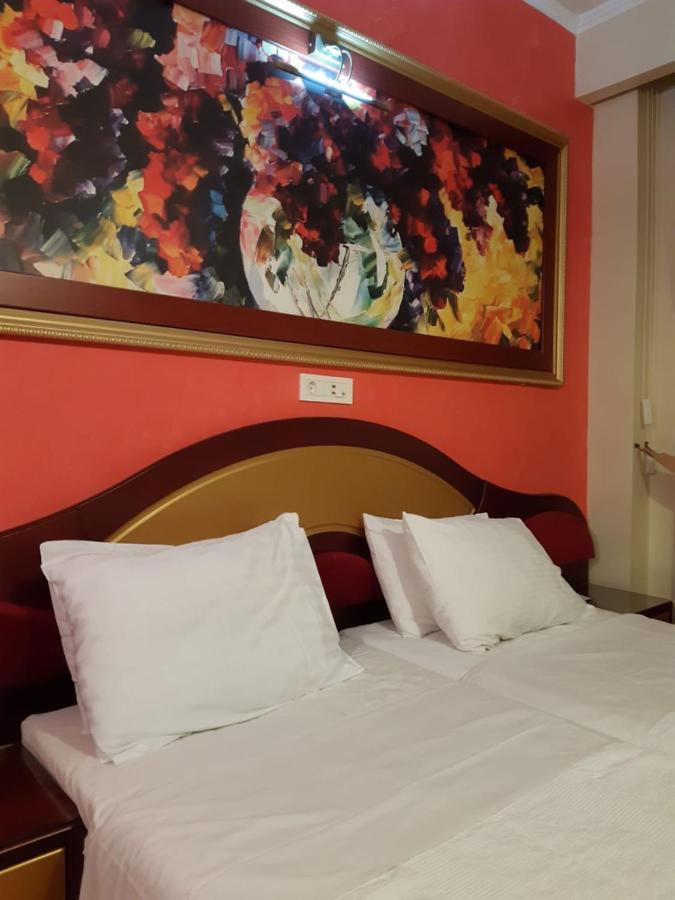 Hotel Astoria Igoumenitsa Bagian luar foto