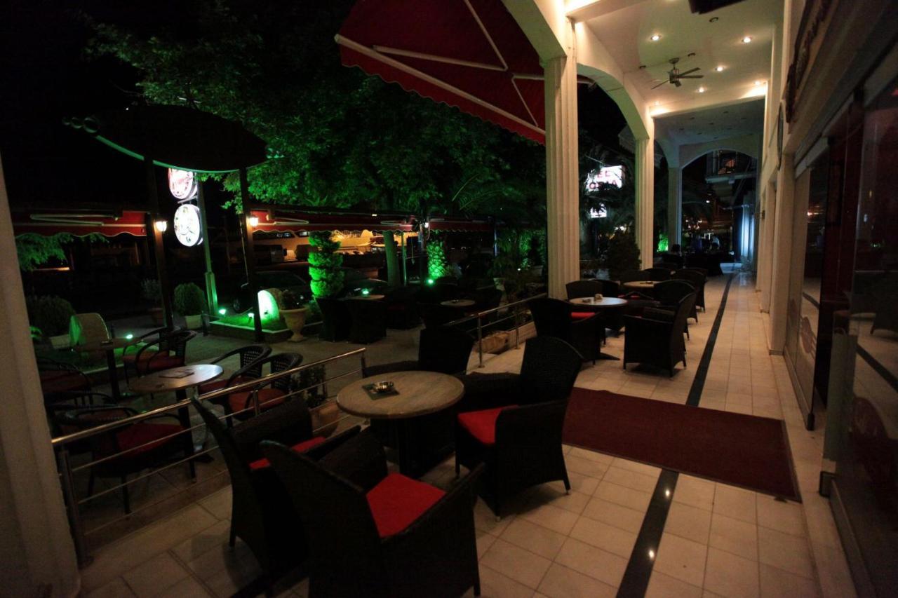 Hotel Astoria Igoumenitsa Bagian luar foto